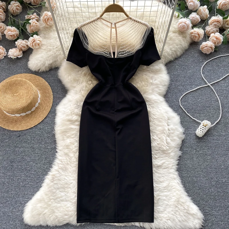 Платья
Платья