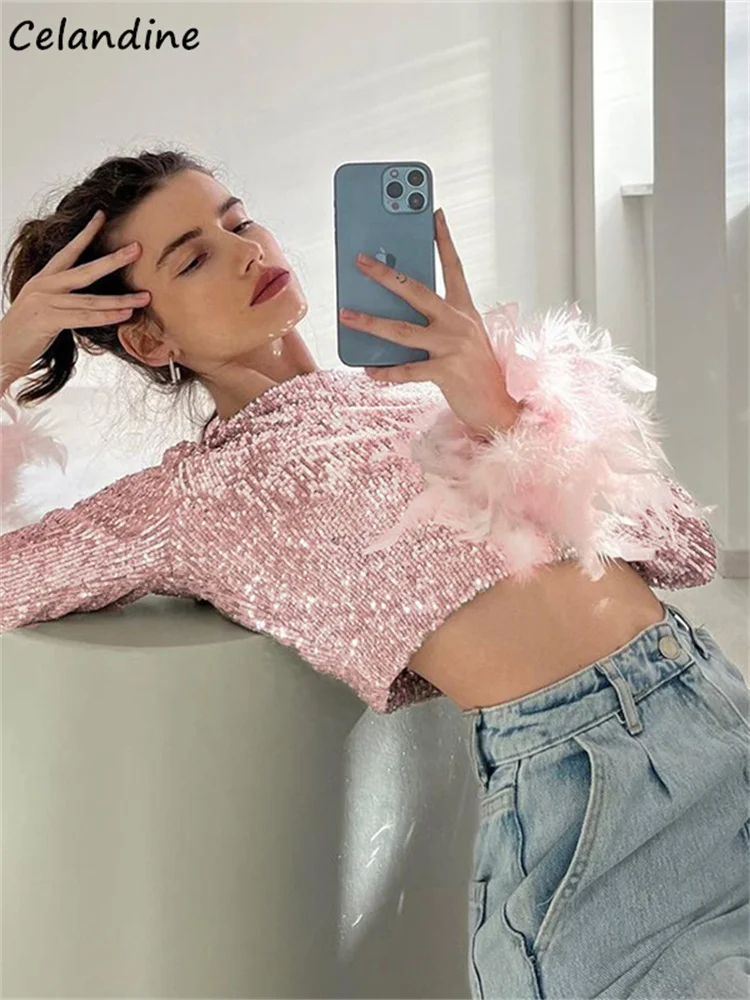 Celansine Pink Glitter Feather Long Sleeve Crop Top Women Autumn Sexy Party Night Club Sliver Sequined Shirts Y2K Streetwear
Celansine Pink Glitter Feather Long Sleeve Crop Top Women Autumn Sexy Party Night Club Sliver Sequined Shirts Y2K Streetwear