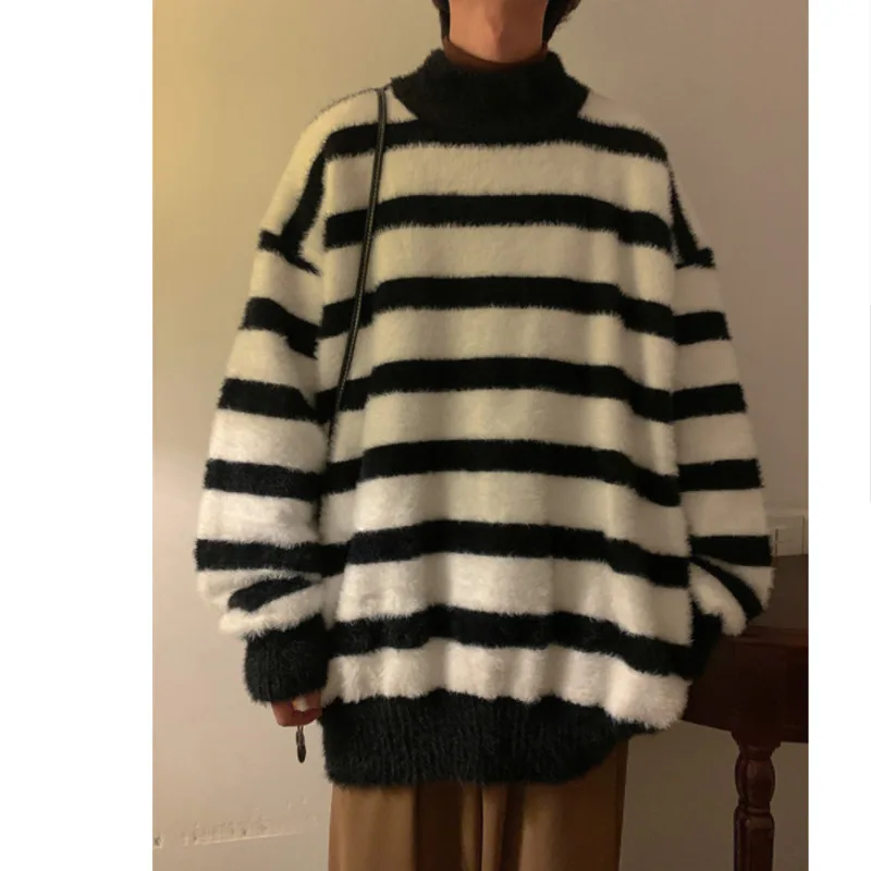 Winter Plush Sweater Men Warm Fashion Casual Stripe Knitting Pullover Men Korean Loose Long Sleeve Sweater Mens Jumper Clothes
Winter Plush Sweater Men Warm Fashion Casual Stripe Knitting Pullover Men Korean Loose Long Sleeve Sweater Mens Jumper Clothes