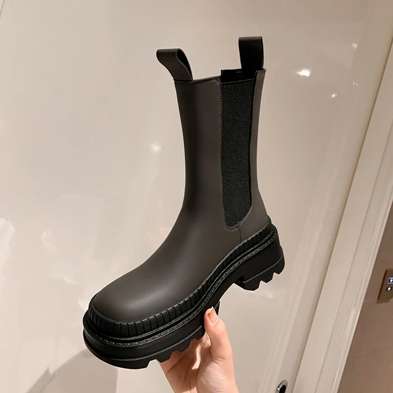 NEW Autumn Boots Women Split Leather Round Toe Platform Boots Solid Height Increasing Modern Boots Solid Short Boots for Women
NEW Autumn Boots Women Split Leather Round Toe Platform Boots Solid Height Increasing Modern Boots Solid Short Boots for Women