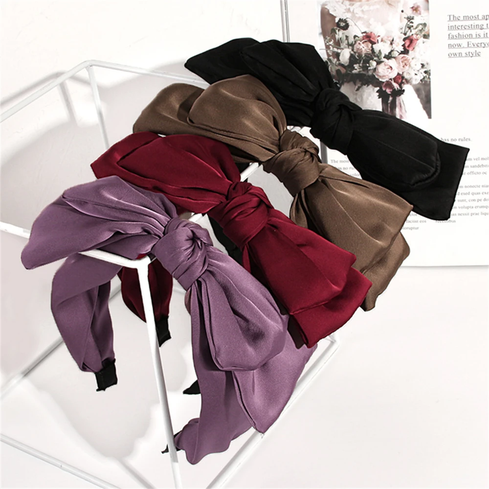 Trendy Double Bowknot Fabric Headband Women Outdoor Yoga Hairbands Turban Fragmented Hair Headwear Hair Accessories For Girls
Trendy Double Bowknot Fabric Headband Women Outdoor Yoga Hairbands Turban Fragmented Hair Headwear Hair Accessories For Girls
