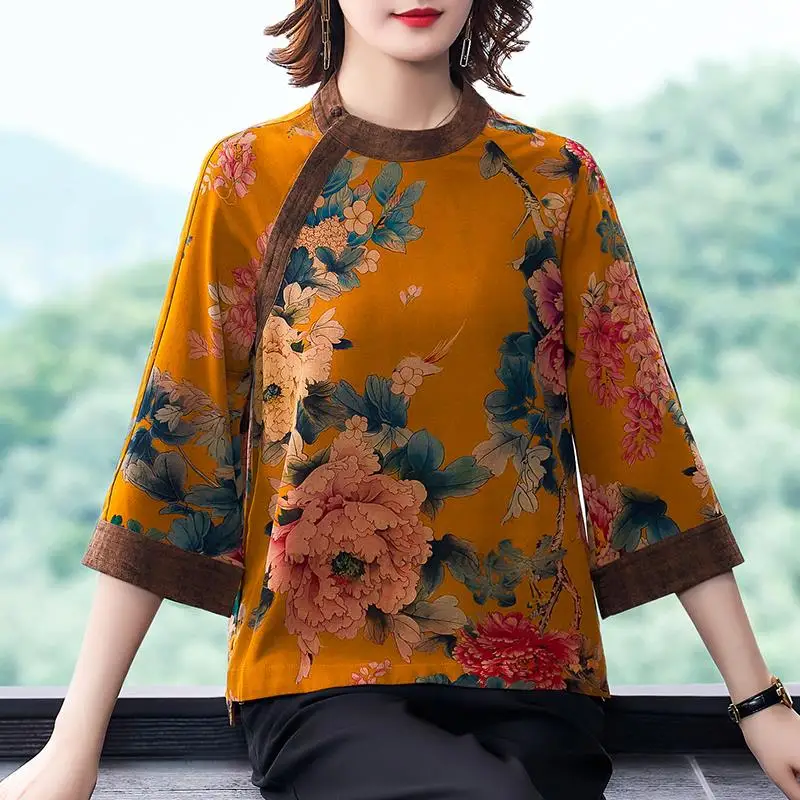 2022 womens chinese cheongsam shirt tops floral printing qipao shirt cheongsam top retro chinese traditional satin qipao blouse
2022 womens chinese cheongsam shirt tops floral printing qipao shirt cheongsam top retro chinese traditional satin qipao blouse