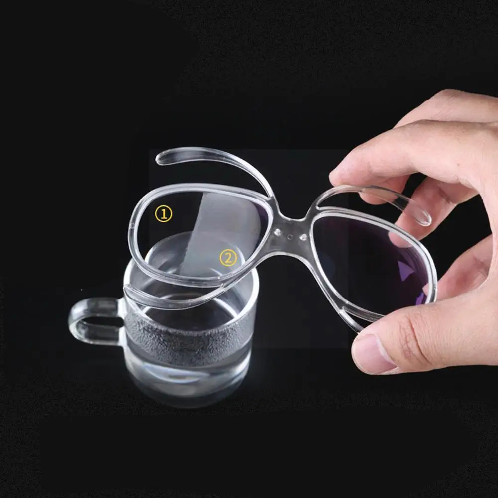 Ski Glasses Frame Impact Resistance Comfortable Glasses Sunglasses Frame Adapter Goggles Lens Snowboard Myopia Skiing Frame W2j7
Ski Glasses Frame Impact Resistance Comfortable Glasses Sunglasses Frame Adapter Goggles Lens Snowboard Myopia Skiing Frame W2j7