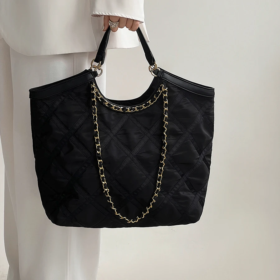 Black Gold Big Bag for Women Nylon Cloth Rhombus Tote Bag Female 2022 Hot Sale New Shoulder Bag for Ladies Black Fashion Handbag
Black Gold Big Bag for Women Nylon Cloth Rhombus Tote Bag Female 2022 Hot Sale New Shoulder Bag for Ladies Black Fashion Handbag