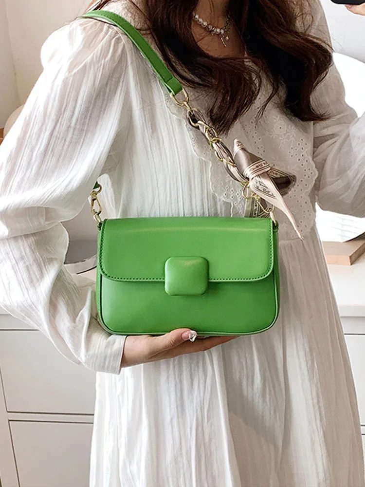 Модная женская сумка через плечо с шарфом, маленькие однотонные сумки через плечо для женщин 2022, дизайнерские женские Сумки из искусственно...
Модная женская сумка через плечо с шарфом, маленькие однотонные сумки через плечо для женщин 2022, дизайнерские женские Сумки из искусственно...