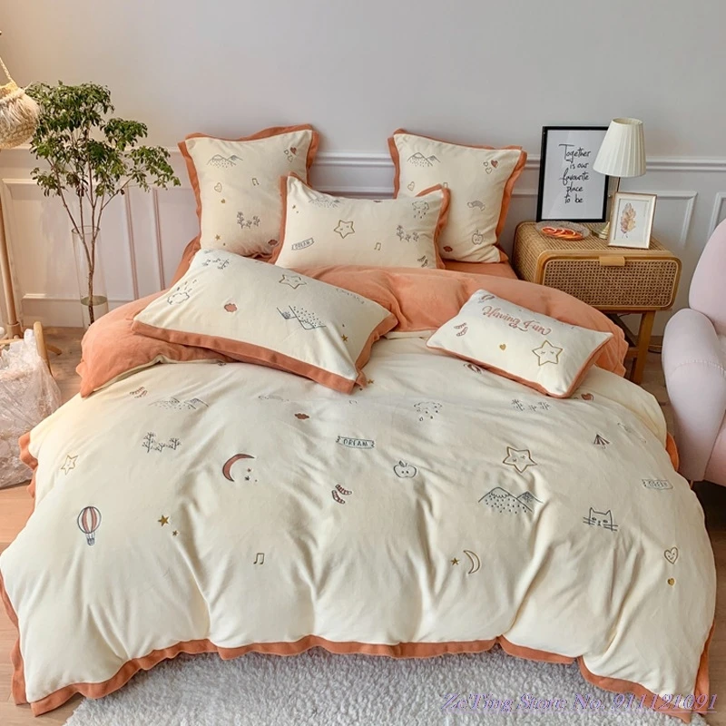 4pcs Milk velvet Bedding Set winter coral velvet thickened double-sided velvet small fresh girl flannel DuvetCover 1.8m Bedsheet 
4pcs Milk velvet Bedding Set winter coral velvet thickened double-sided velvet small fresh girl flannel DuvetCover 1.8m Bedsheet