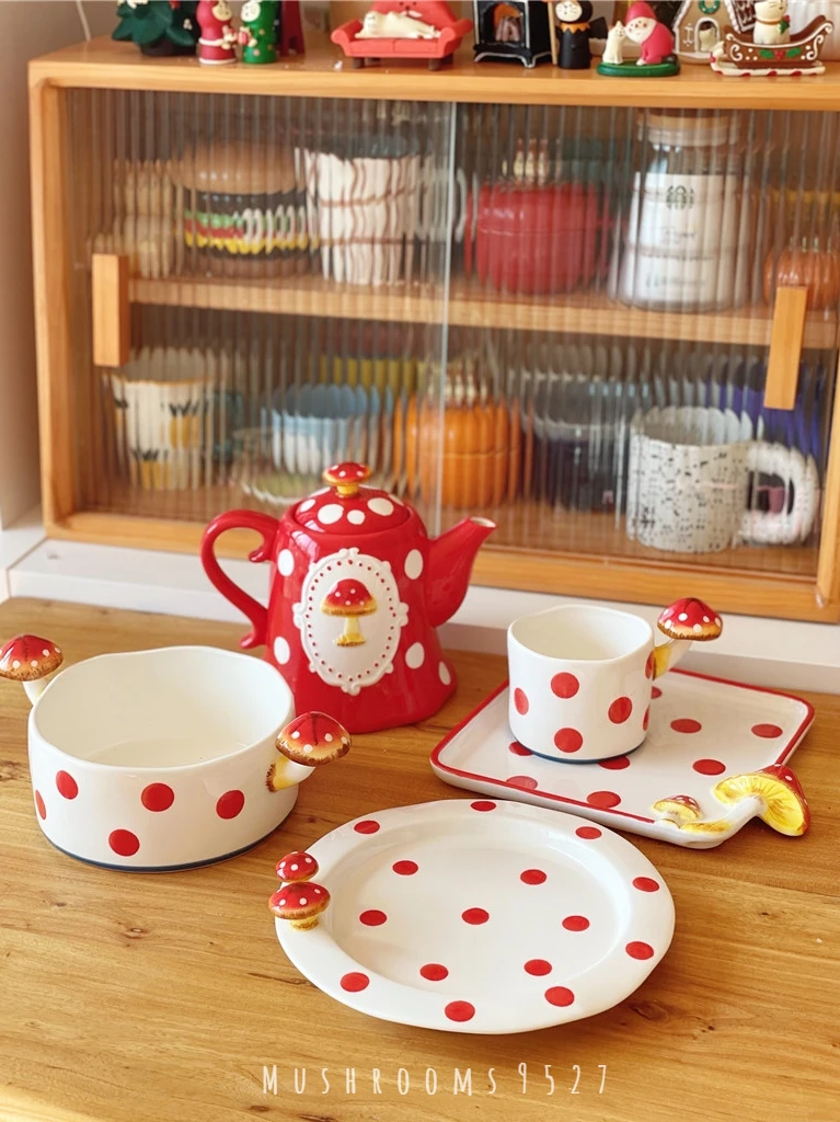 Mushrooms 9527 Cute Homemade Hand-painted Three-dimensional Mushroom Mug Ceramic Breakfast Dessert Plate Home Bowl
Mushrooms 9527 Cute Homemade Hand-painted Three-dimensional Mushroom Mug Ceramic Breakfast Dessert Plate Home Bowl