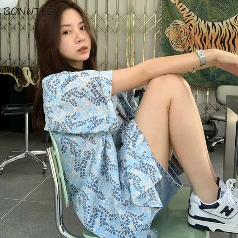 Рубашка женская с цветочным принтом, тонкая Базовая Универсальная винтажная сорочка в Корейском стиле с коротким рукавом, в стиле ретро, на каждый день, для студентов, на лето
Рубашка женская с цветочным принтом, тонкая Базовая Универсальная винтажная сорочка в Корейском стиле с коротким рукавом, в стиле ретро, на каждый день, для студентов, на лето