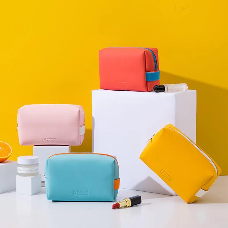 Ins Wind Makeup Bag Mini Hold Makeup Supplies Storage Bag Portable Small Size Toiletry Bag Side Bag for Ladies
Ins Wind Makeup Bag Mini Hold Makeup Supplies Storage Bag Portable Small Size Toiletry Bag Side Bag for Ladies