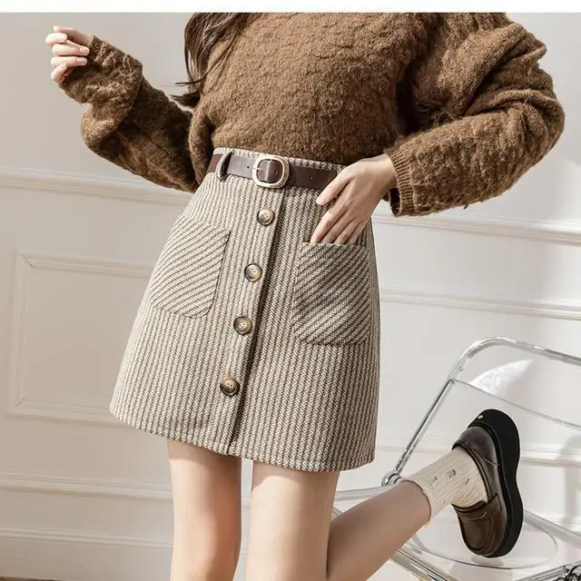 Autumn Korean Women Striped Skirt 2022 New Womens High Waist A-line Skirts Winter Casual Lattice Mini Short Skirts Female T505 
Autumn Korean Women Striped Skirt 2022 New Womens High Waist A-line Skirts Winter Casual Lattice Mini Short Skirts Female T505