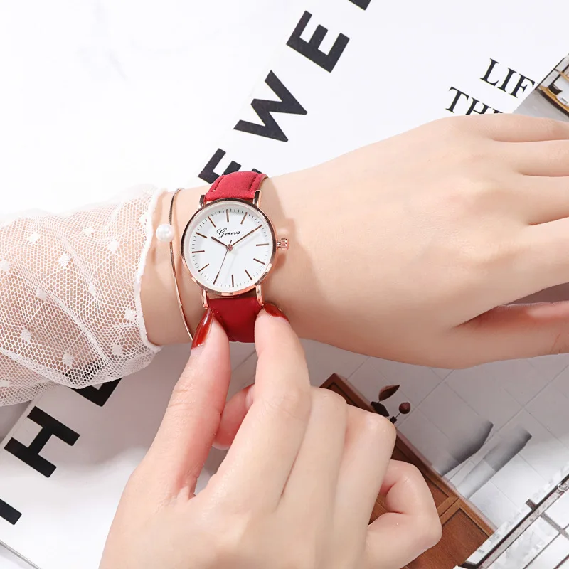 Fashion Round Quartz Stainless Dial Casual Wrist Watches Leather Strap Fashionable Clock for Waterproof Wristwatch for Women
Fashion Round Quartz Stainless Dial Casual Wrist Watches Leather Strap Fashionable Clock for Waterproof Wristwatch for Women