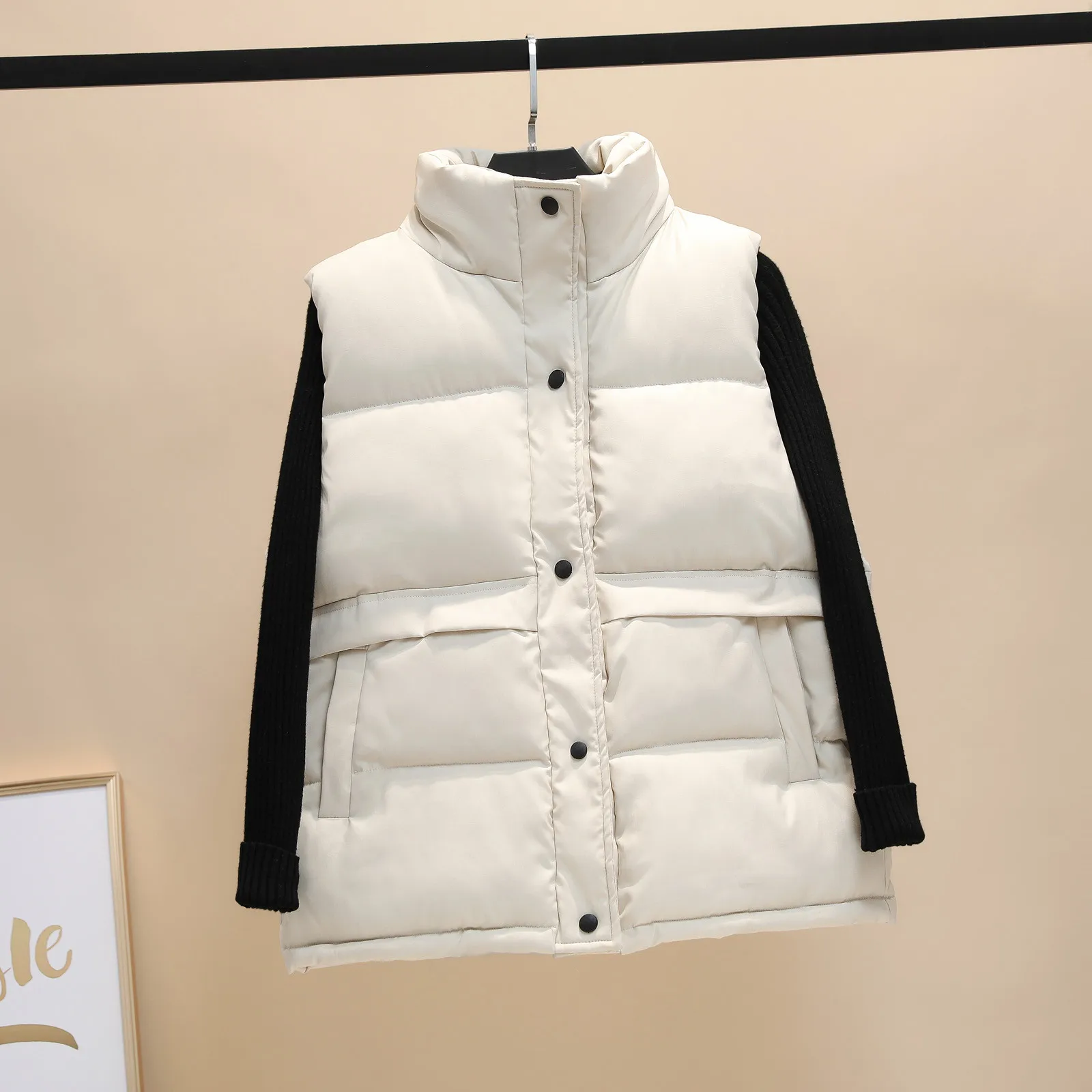 Women's Solid Color Stand Collar Loose Pocket Vest With Two Down Cotton Warm Vest Inside And Outside Elevenses Jacket
Women's Solid Color Stand Collar Loose Pocket Vest With Two Down Cotton Warm Vest Inside And Outside Elevenses Jacket