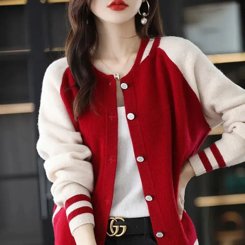 2023 New Autumn and Spring Patchwork Cardigans Sweater Women Comfortable Cardigan Fashion Long-Sleeved Cardigan Top T752
2023 New Autumn and Spring Patchwork Cardigans Sweater Women Comfortable Cardigan Fashion Long-Sleeved Cardigan Top T752
