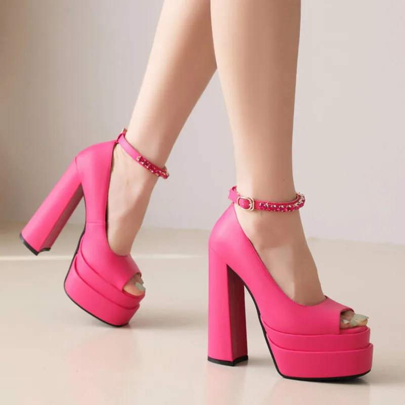 New 2022 Summer Pumps Women Shoes Fashion Sexy Block High Heels Peep Toe Platform Ankle Buckle Diamond Women's Sandals
New 2022 Summer Pumps Women Shoes Fashion Sexy Block High Heels Peep Toe Platform Ankle Buckle Diamond Women's Sandals