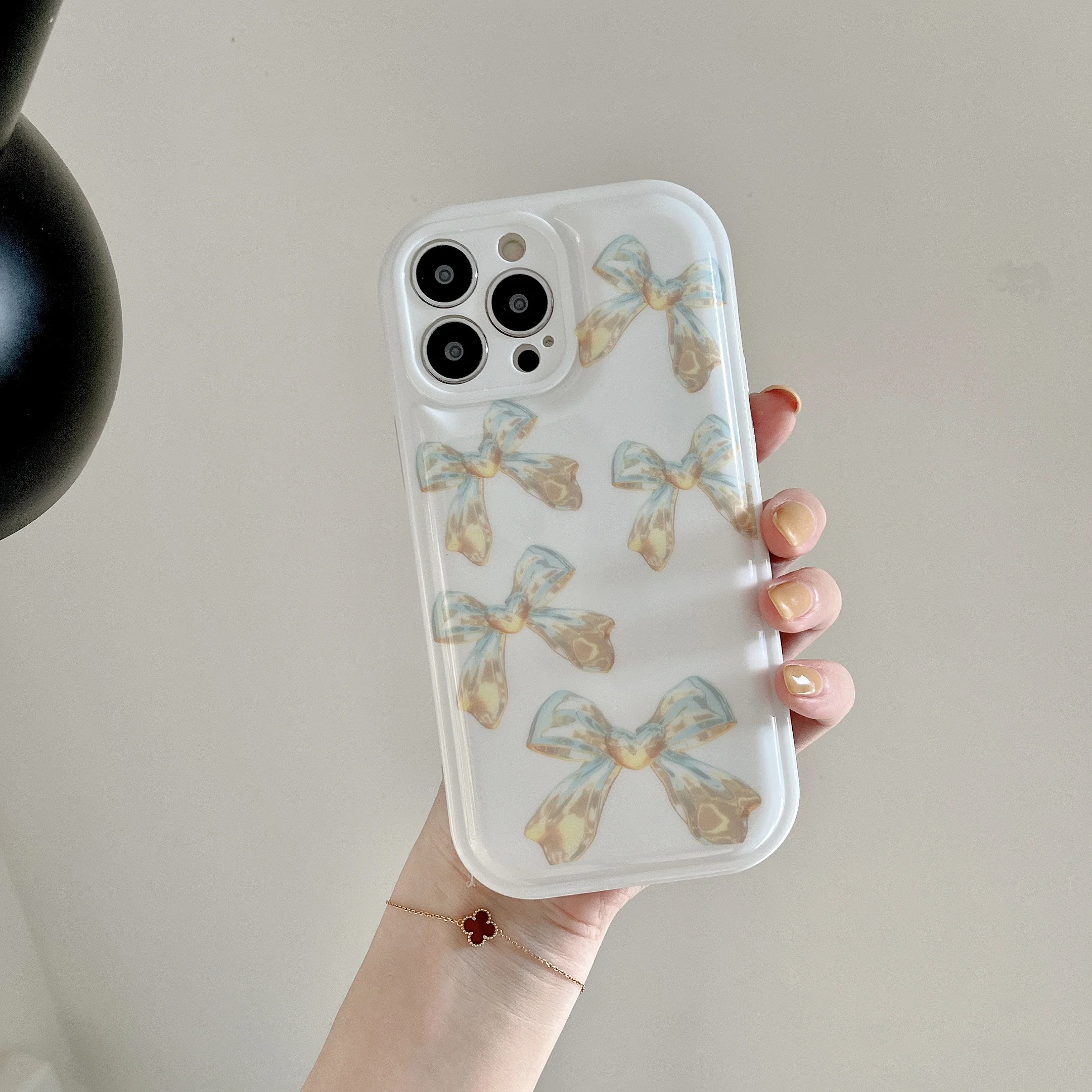 Love Blue Yellow Bow Pattern Air Cushion Case For iphone 13ProMax 13Pro 13 11ProMax 11 12 12Pro 12ProMax Soft Shell
Love Blue Yellow Bow Pattern Air Cushion Case For iphone 13ProMax 13Pro 13 11ProMax 11 12 12Pro 12ProMax Soft Shell