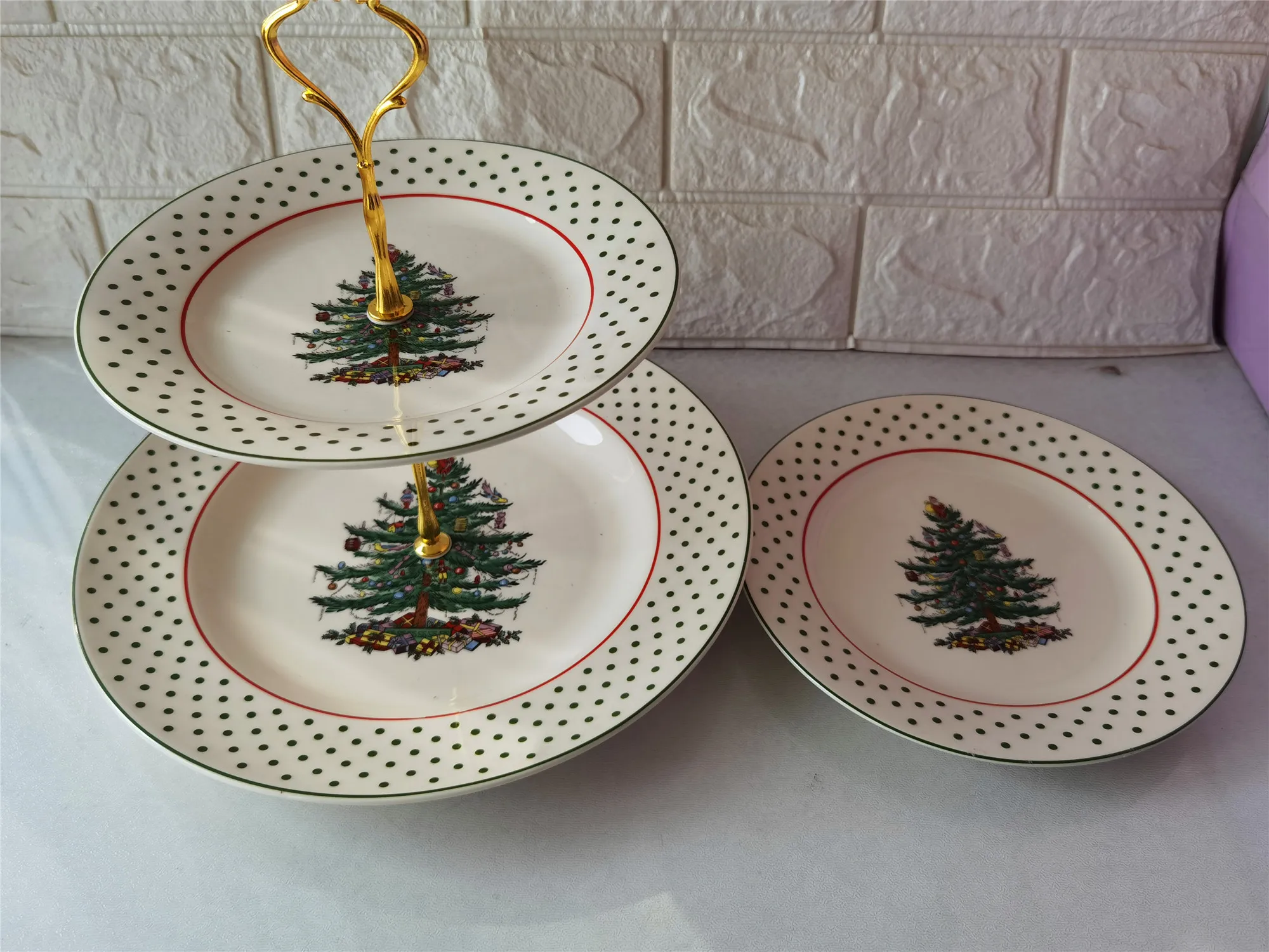 Brand Green Dot Series 8-Inch Dinner Plate Double-Layer Cake Plate
Brand Green Dot Series 8-Inch Dinner Plate Double-Layer Cake Plate