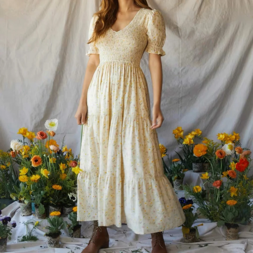 Cream Patchwork Floral Print High Quality Summer 2023 Puff Half Sleeve V-neck Stretchable Shirred Midi Dress for Dating
Cream Patchwork Floral Print High Quality Summer 2023 Puff Half Sleeve V-neck Stretchable Shirred Midi Dress for Dating