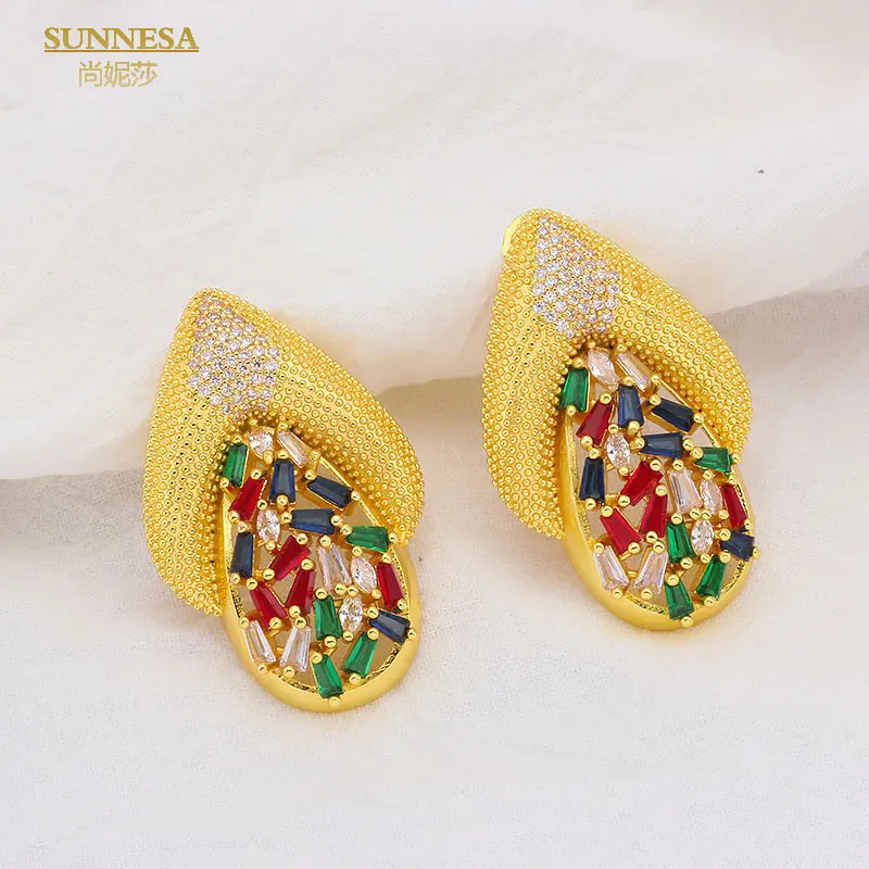 Dubai 18k Gold Plated Jewelry Luxury Colored Zircon Drop Earrings Fashion Big Earrings For Women Party Jewelry Accessories
Dubai 18k Gold Plated Jewelry Luxury Colored Zircon Drop Earrings Fashion Big Earrings For Women Party Jewelry Accessories