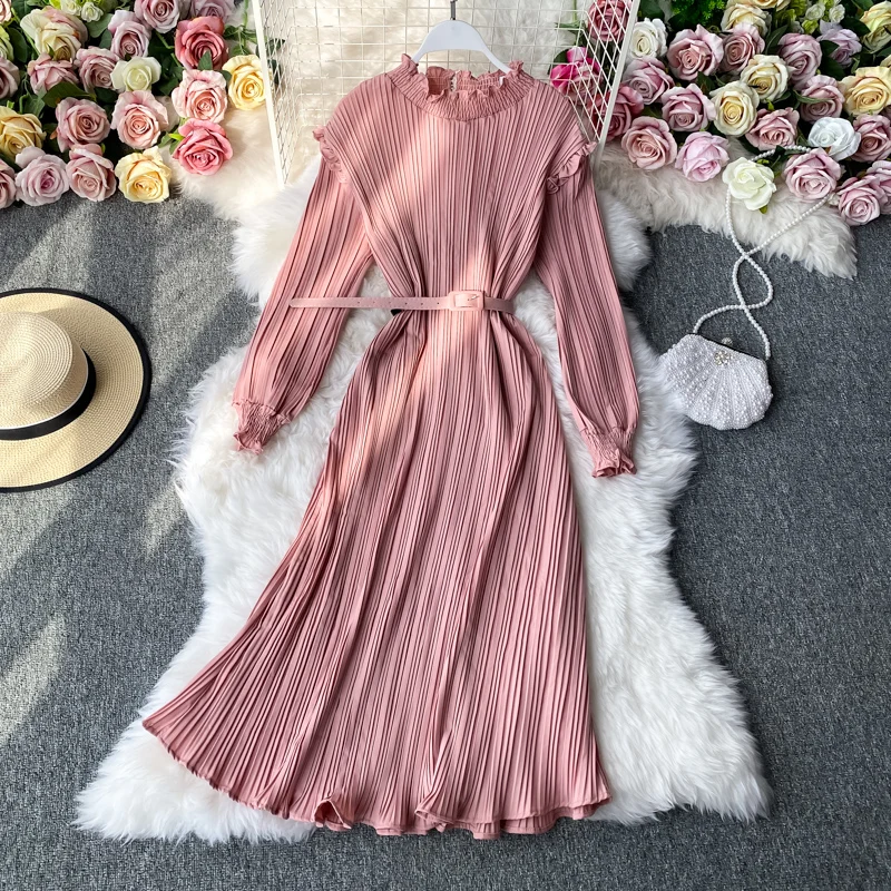 2023 New Elegant Ladies Pleated Chiffon Dress Women Sweet Fungus Edge Stand-up Collar Belt Summer Dress Solid Color Long Dresses
2023 New Elegant Ladies Pleated Chiffon Dress Women Sweet Fungus Edge Stand-up Collar Belt Summer Dress Solid Color Long Dresses