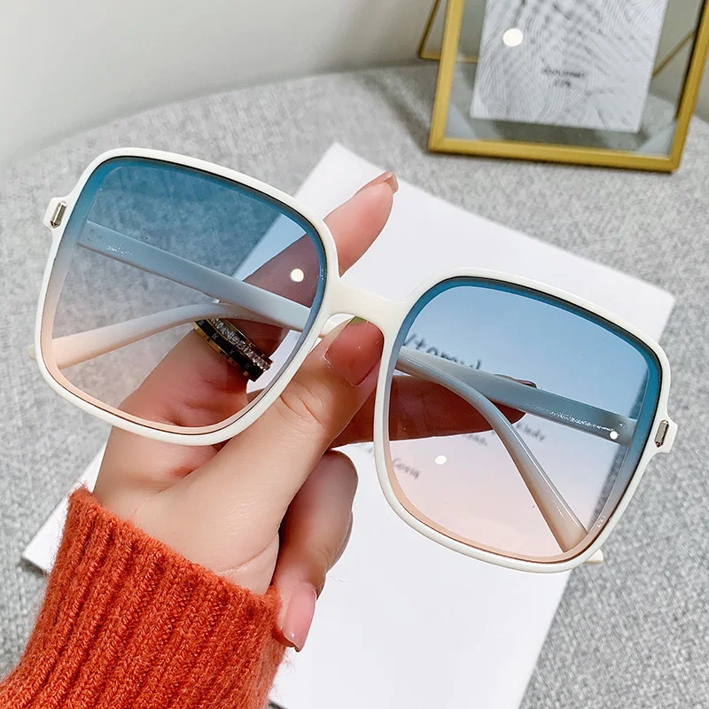 Rice Nail Square Sunglasses Gradient Color 2023 New Sunglasses for Women Trend Anti-UV Retro Sunglasses
Rice Nail Square Sunglasses Gradient Color 2023 New Sunglasses for Women Trend Anti-UV Retro Sunglasses