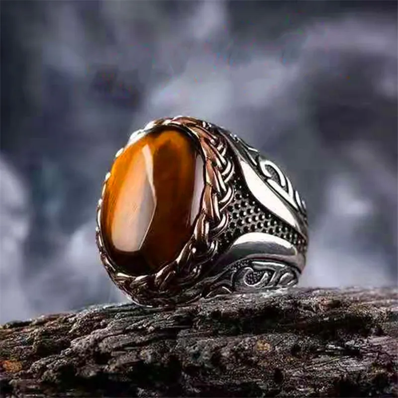 High-End Men's Striped Ring With Yellow Crystals, Exquisite Classical Banquet Hand Accessories
High-End Men's Striped Ring With Yellow Crystals, Exquisite Classical Banquet Hand Accessories
