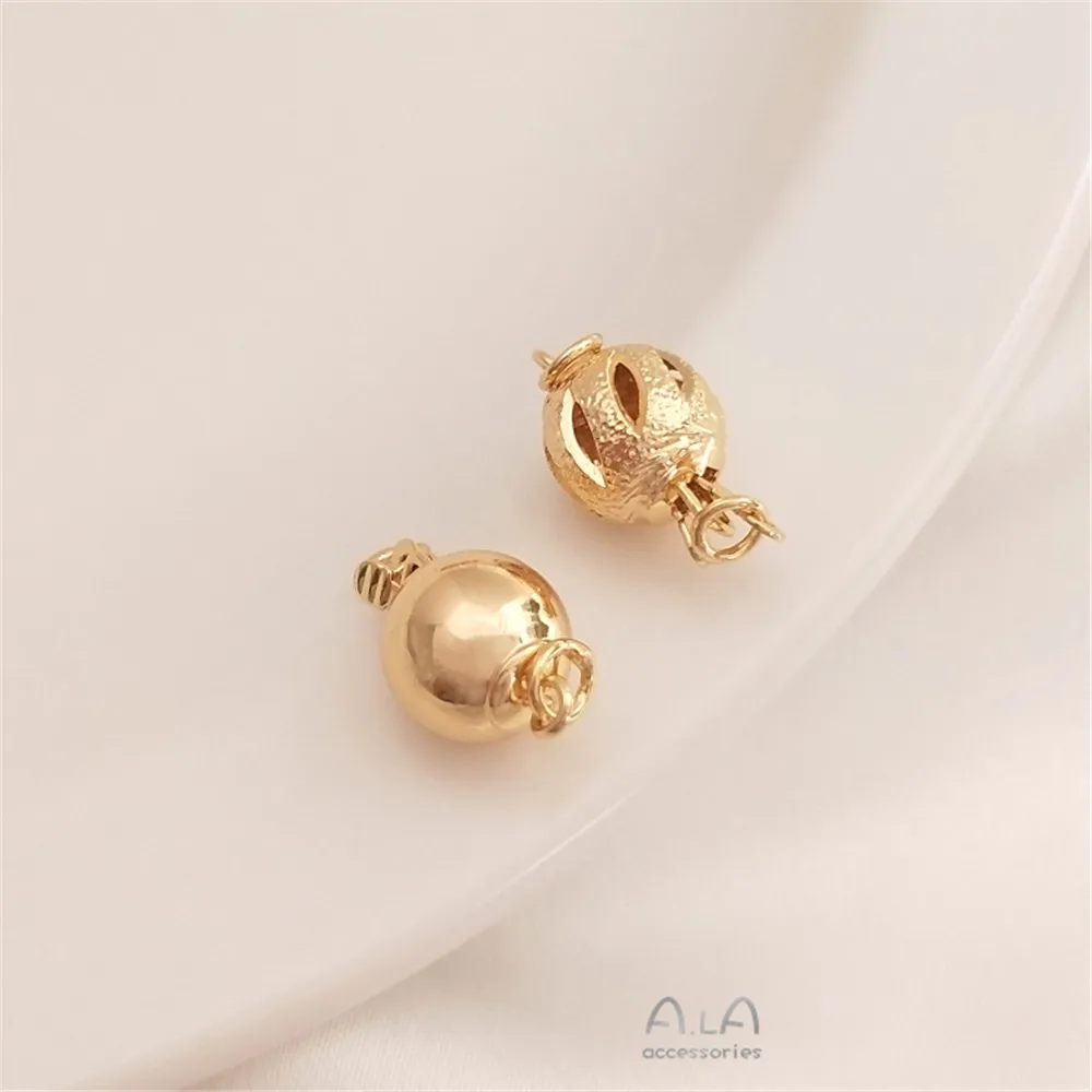 Pearl necklace insert buckle 14K gold color preserving round hollow lantern ball insert buckle DIY jewelry finishing buckle
Pearl necklace insert buckle 14K gold color preserving round hollow lantern ball insert buckle DIY jewelry finishing buckle