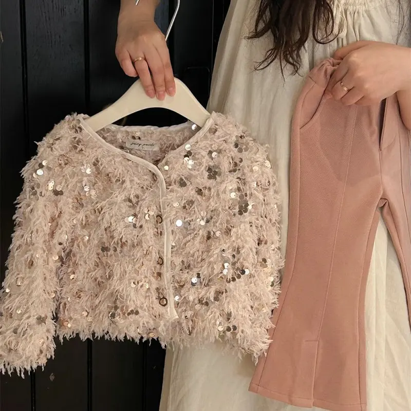 Детское пальто, осенняя Новинка, модные темпераментные топы с блестками для девочек, тяжелое пальто для индустрии, корейский тонкий плюшевый кардиган, Женская куртка 
Детское пальто, осенняя Новинка, модные темпераментные топы с блестками для девочек, тяжелое пальто для индустрии, корейский тонкий плюшевый кардиган, Женская куртка