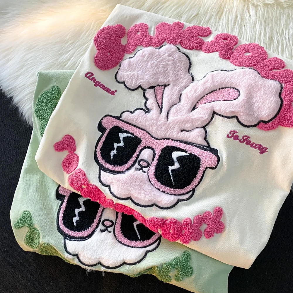 Женская футболка с коротким рукавом, свободного покроя
Женская футболка с коротким рукавом, свободного покроя