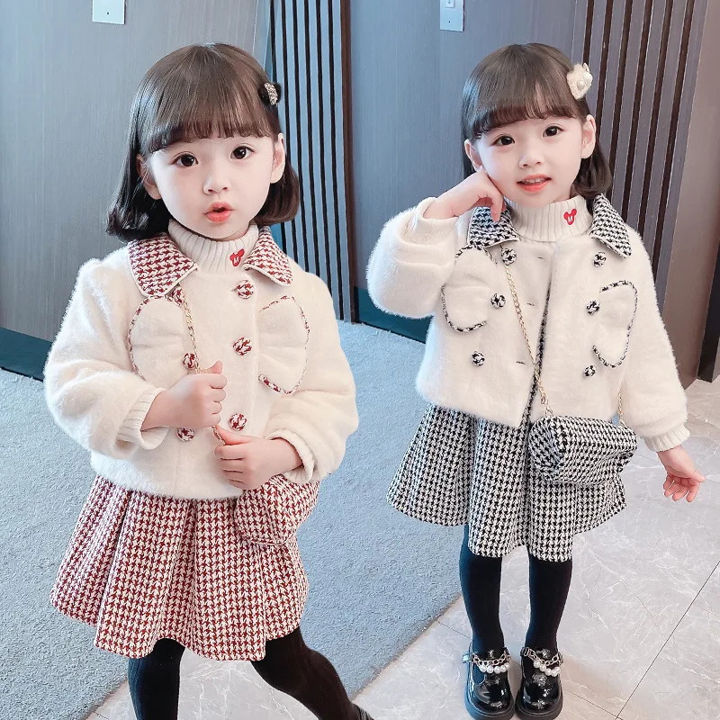 Girls' autumn winter velvet skirt suit 2022 baby children's thickened winter clothes two-piece set
Girls' autumn winter velvet skirt suit 2022 baby children's thickened winter clothes two-piece set