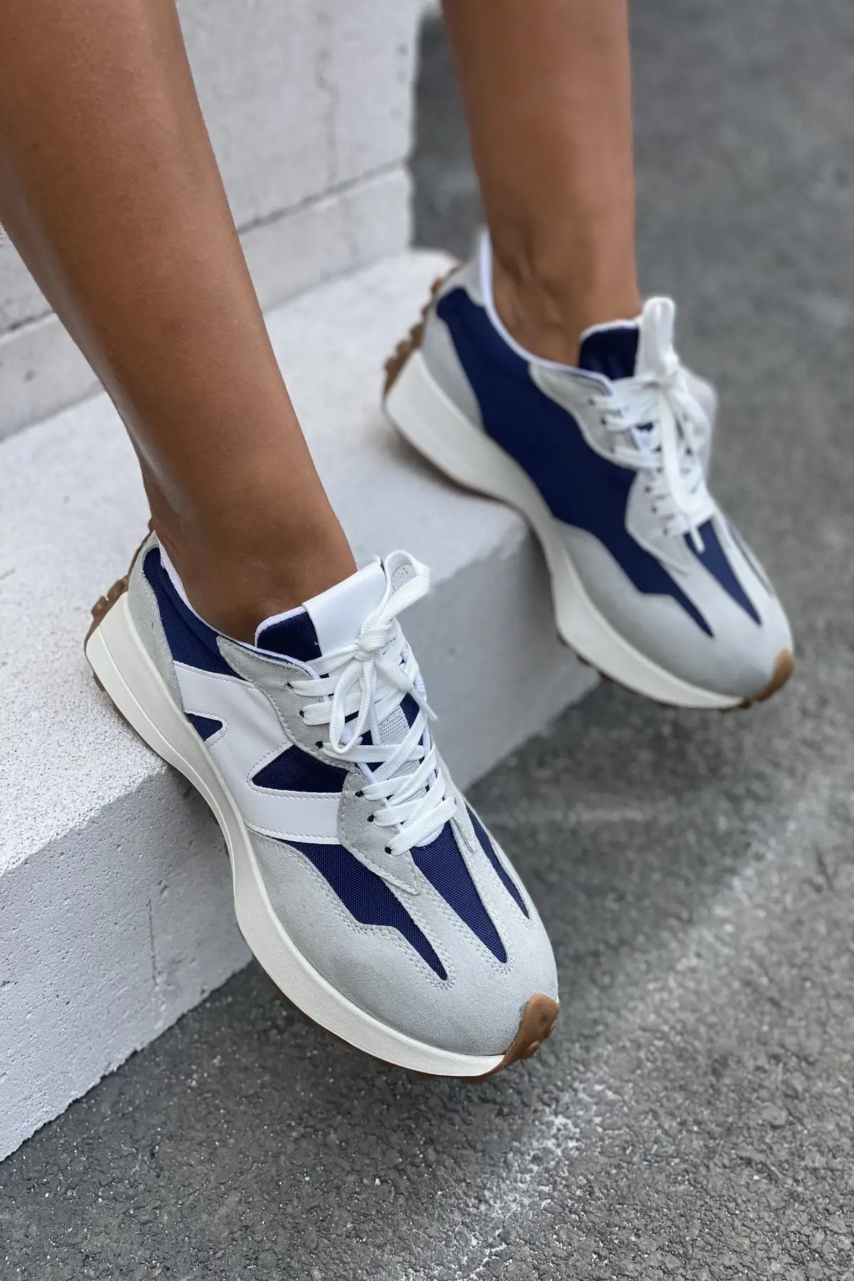 Summer Shoes Ladies 2022 Sneakers Women's Sports 2022 Fashion Medium Heel White Novelty Casual Woman Loafers Heel Female
Summer Shoes Ladies 2022 Sneakers Women's Sports 2022 Fashion Medium Heel White Novelty Casual Woman Loafers Heel Female