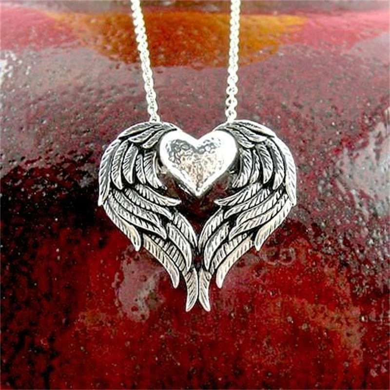 Creative Design Texture Angel Feather Wings Love Peach Heart Shape Pendant Necklace Fashion Women Metal Pendant Gift Jewelry
Creative Design Texture Angel Feather Wings Love Peach Heart Shape Pendant Necklace Fashion Women Metal Pendant Gift Jewelry