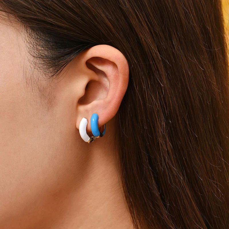New Korean Dripping Oil C-shaped Ear Buckle Personality All-match Trend Earrings Temperament Ring Drop Glue Color Earrings
New Korean Dripping Oil C-shaped Ear Buckle Personality All-match Trend Earrings Temperament Ring Drop Glue Color Earrings