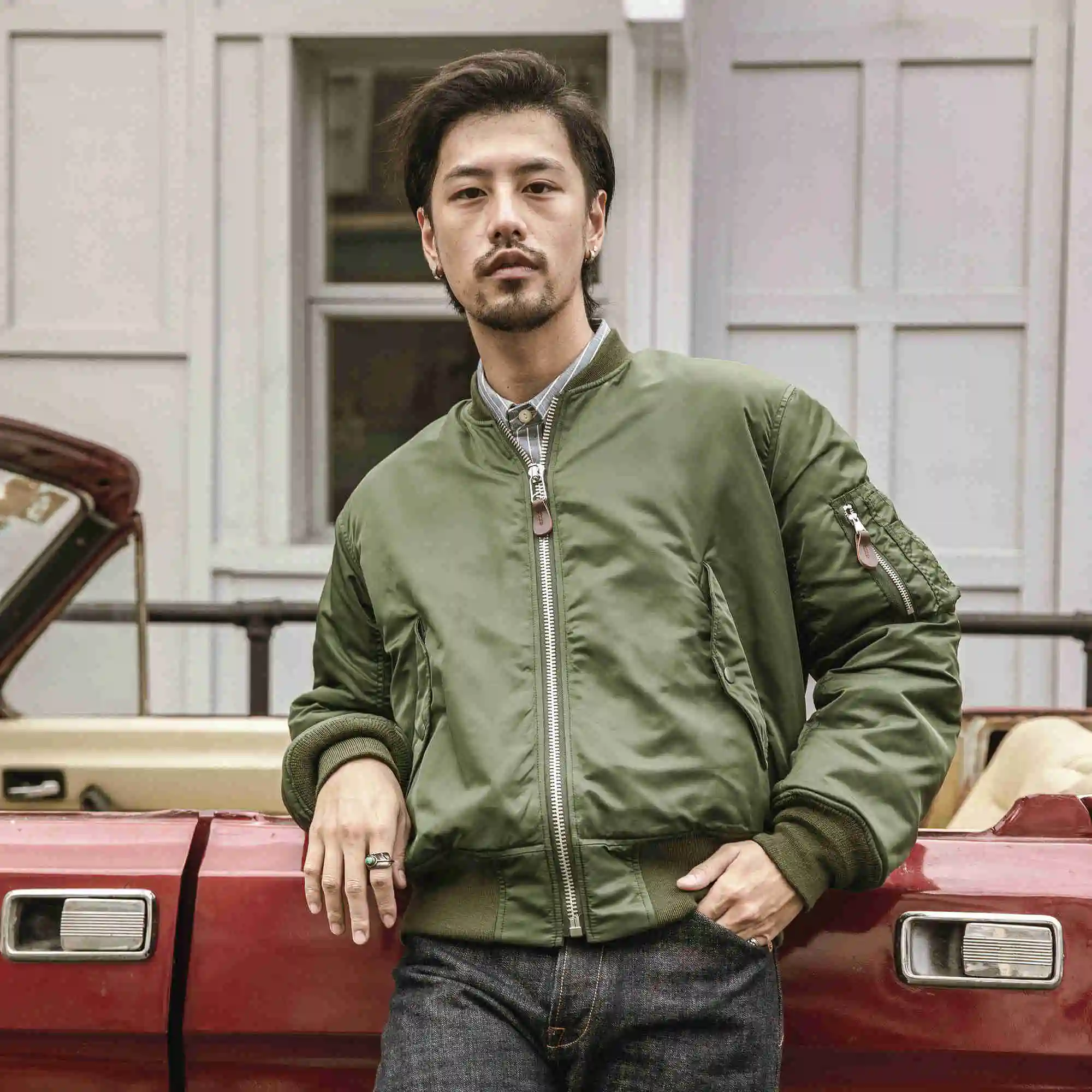 MA1-0001 Red Tornado Big US Size Genuine Quality Man Super Warm 100% Wool Lining Polyester MA1 Jacket
MA1-0001 Red Tornado Big US Size Genuine Quality Man Super Warm 100% Wool Lining Polyester MA1 Jacket