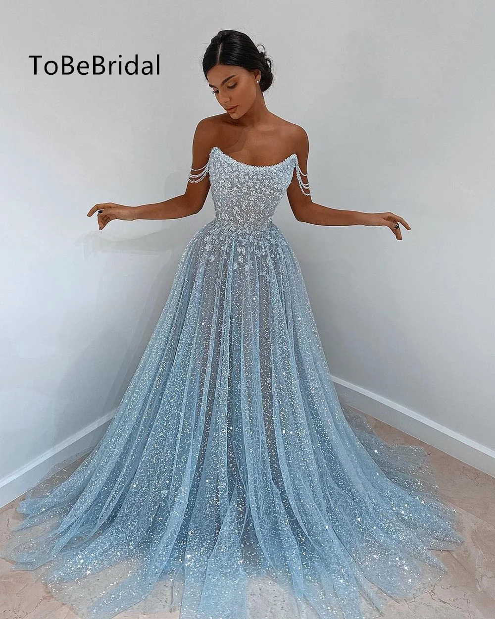 ToBeBridal Sparkle Shinny Tulle Flowers Lace Appliques Long Prom Dresses Spaghetti Strap A-Line Evening Dress Wedding Party Gown
ToBeBridal Sparkle Shinny Tulle Flowers Lace Appliques Long Prom Dresses Spaghetti Strap A-Line Evening Dress Wedding Party Gown