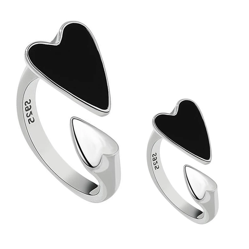 Punk Vintage Black Love Heart Ring For Women Men Adjustable Size Geometric Rings Exquisite Creative Jewelry Wholesale 2023
Punk Vintage Black Love Heart Ring For Women Men Adjustable Size Geometric Rings Exquisite Creative Jewelry Wholesale 2023