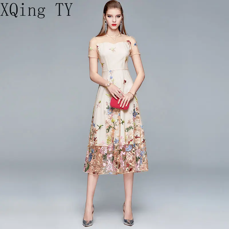 Design Runway New Women Summer Colorful Embroidery Temperament Goddess High Waist Slim Dress Ladies Elegant Casual Dresses
Design Runway New Women Summer Colorful Embroidery Temperament Goddess High Waist Slim Dress Ladies Elegant Casual Dresses