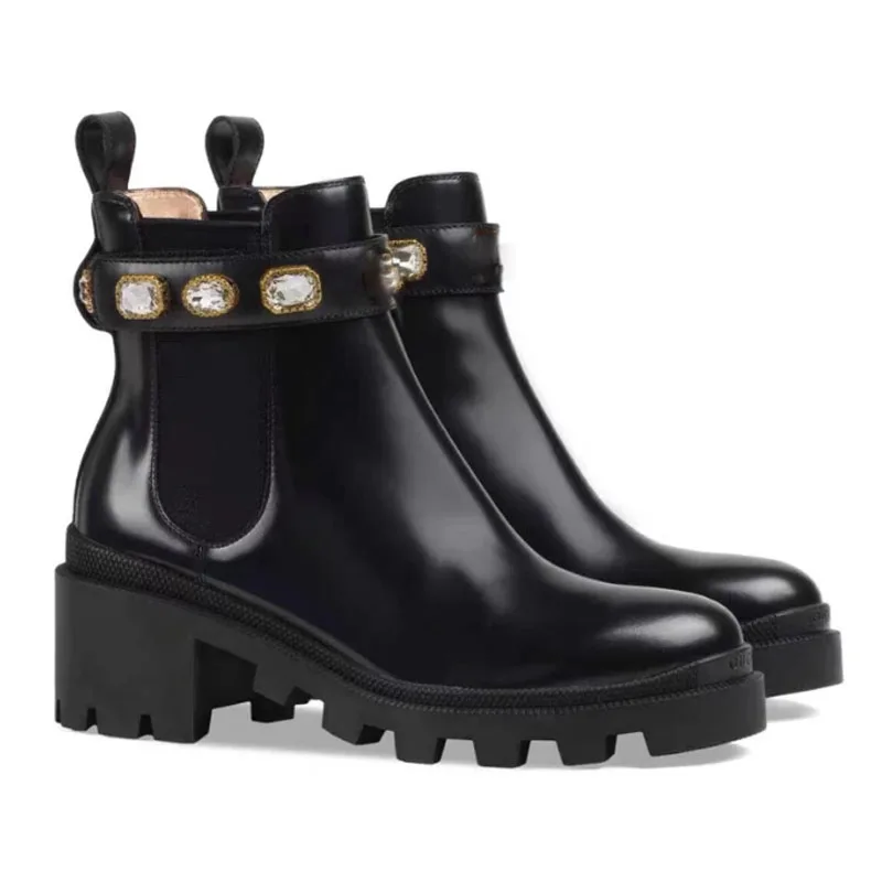 Kaeve Chelsea Boots Crystal Beading Strap Chain Leather Boots Winter Chunky heel Motorcycle Boots Ankle Boots Woman
Kaeve Chelsea Boots Crystal Beading Strap Chain Leather Boots Winter Chunky heel Motorcycle Boots Ankle Boots Woman