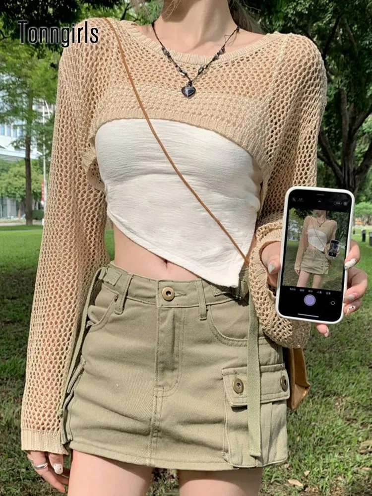 Tonngirls Y2k Harajuku Hollow Out T Shirt Women Knit Vintage Fairycore Grunge Tops Fashion Retro Smock Crop Tops See Through Tee
Tonngirls Y2k Harajuku Hollow Out T Shirt Women Knit Vintage Fairycore Grunge Tops Fashion Retro Smock Crop Tops See Through Tee