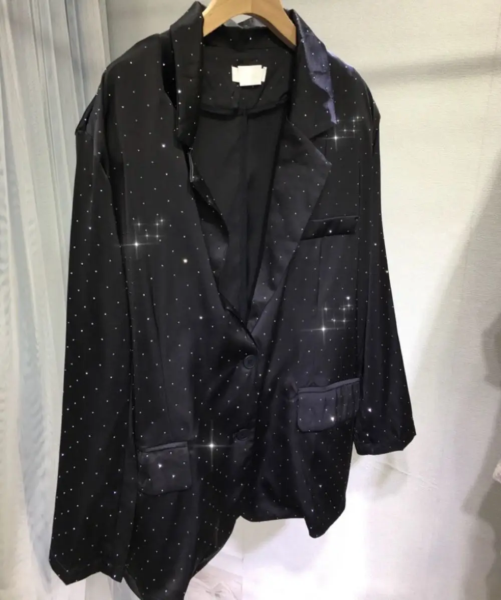 High-end Full Body Diamonds Black Suit Jacket for Women 2023 Spring Autumn Classic Full Diamond V-neck Loose Mid-Length Cardigan
High-end Full Body Diamonds Black Suit Jacket for Women 2023 Spring Autumn Classic Full Diamond V-neck Loose Mid-Length Cardigan