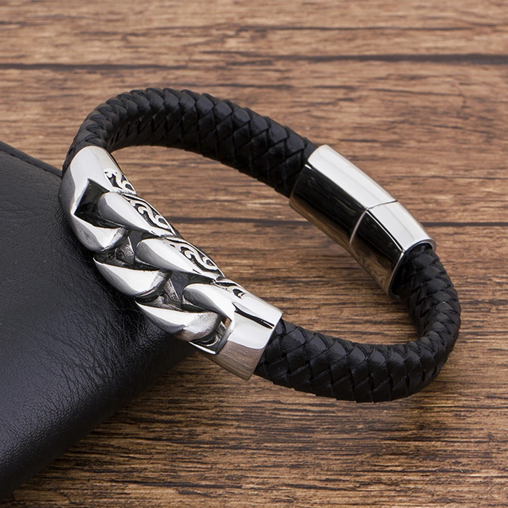 Men Charm Genuine Leather Bracelets Black Stainless Steel Magnetic Bracelet Birthday Gift for Boy Friend with Delicate Box
Men Charm Genuine Leather Bracelets Black Stainless Steel Magnetic Bracelet Birthday Gift for Boy Friend with Delicate Box