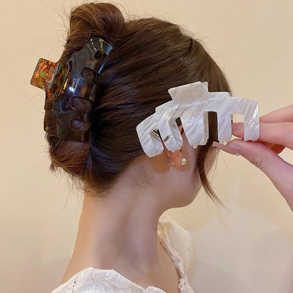 Ponytail Holder Large Hairgrip Party Headwear Vintage Acetate Hair Claws Letter Korean Shark Clip Women Hair Clips 
Ponytail Holder Large Hairgrip Party Headwear Vintage Acetate Hair Claws Letter Korean Shark Clip Women Hair Clips