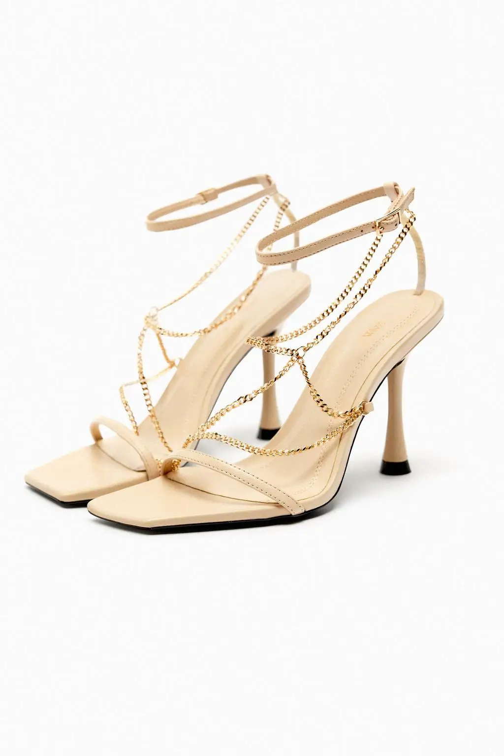 

2023 Summer New Women's Shoes Beige Metal Chain Detail High Heeled Sandals Fine with Square Head Sexy a Word with Sandals