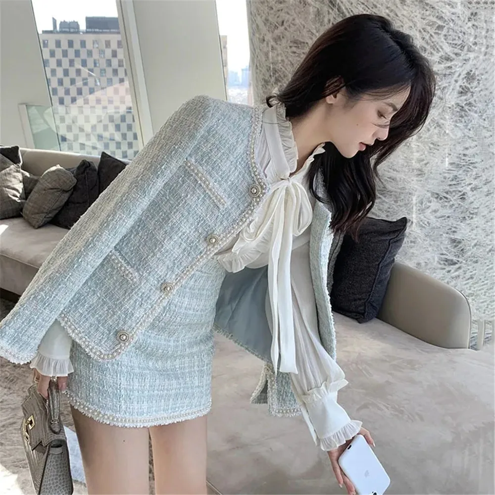 Autumn Chic Set Women Korean Vintage Temperament Elegant Long Sleeve V-Neck Button Tweed Short Jacket High Waist Bodycon Skirt
Autumn Chic Set Women Korean Vintage Temperament Elegant Long Sleeve V-Neck Button Tweed Short Jacket High Waist Bodycon Skirt
