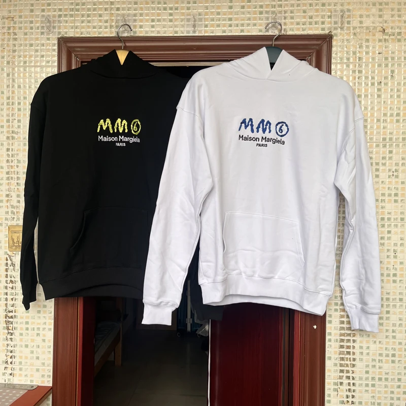 Margiela 23 New Mm6 Letter Logo Embroidered Loose Hooded Sweatshirts Unisex Hoodies
Margiela 23 New Mm6 Letter Logo Embroidered Loose Hooded Sweatshirts Unisex Hoodies