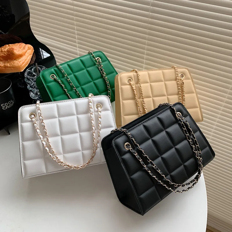Underarm Bag Women's Summer 2022 New Korean Version Vintage Indented Plaid Chain Tote Bag Women's One-shoulder Cross-body Bag
Underarm Bag Women's Summer 2022 New Korean Version Vintage Indented Plaid Chain Tote Bag Women's One-shoulder Cross-body Bag