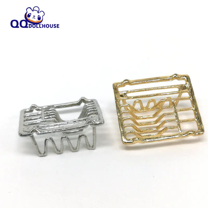 QQ, кукольный домик, кухонная деталь 1:6 1:12, мини-фильтр для воды из сплава, стойка, модель, украшение, карманная сцена, материал «сделай сам»
QQ, кукольный домик, кухонная деталь 1:6 1:12, мини-фильтр для воды из сплава, стойка, модель, украшение, карманная сцена, материал «сделай сам»