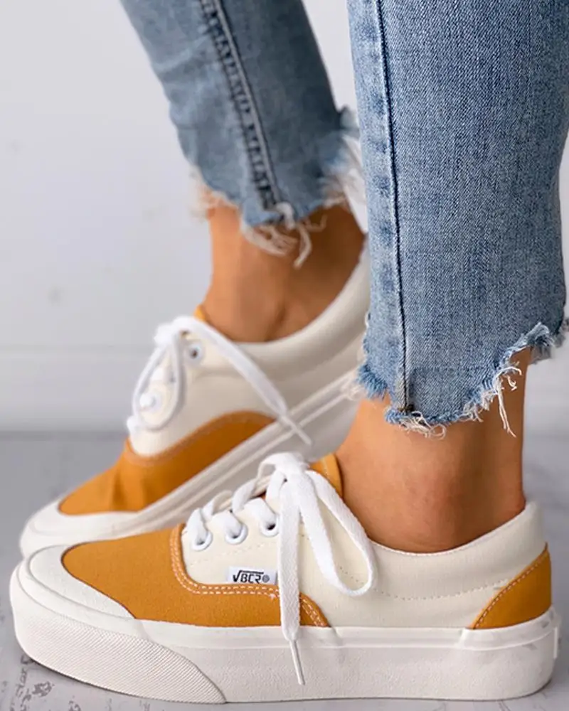 2022 Women Casual Shoes New Spring Women Shoes Fashion Embroidered Canvas Sneakers Breathable Flower Lace-Up Women Sneakers
2022 Women Casual Shoes New Spring Women Shoes Fashion Embroidered Canvas Sneakers Breathable Flower Lace-Up Women Sneakers