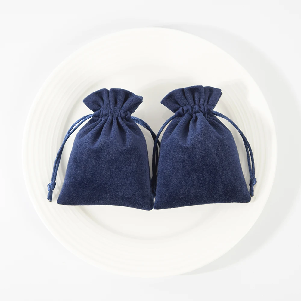 Velvet Drawstring Jewelry Pouches Wedding Favors For Guests Bulk Candy Goodie Bags Rings Earrings Packaging Storage Small Bag
Velvet Drawstring Jewelry Pouches Wedding Favors For Guests Bulk Candy Goodie Bags Rings Earrings Packaging Storage Small Bag