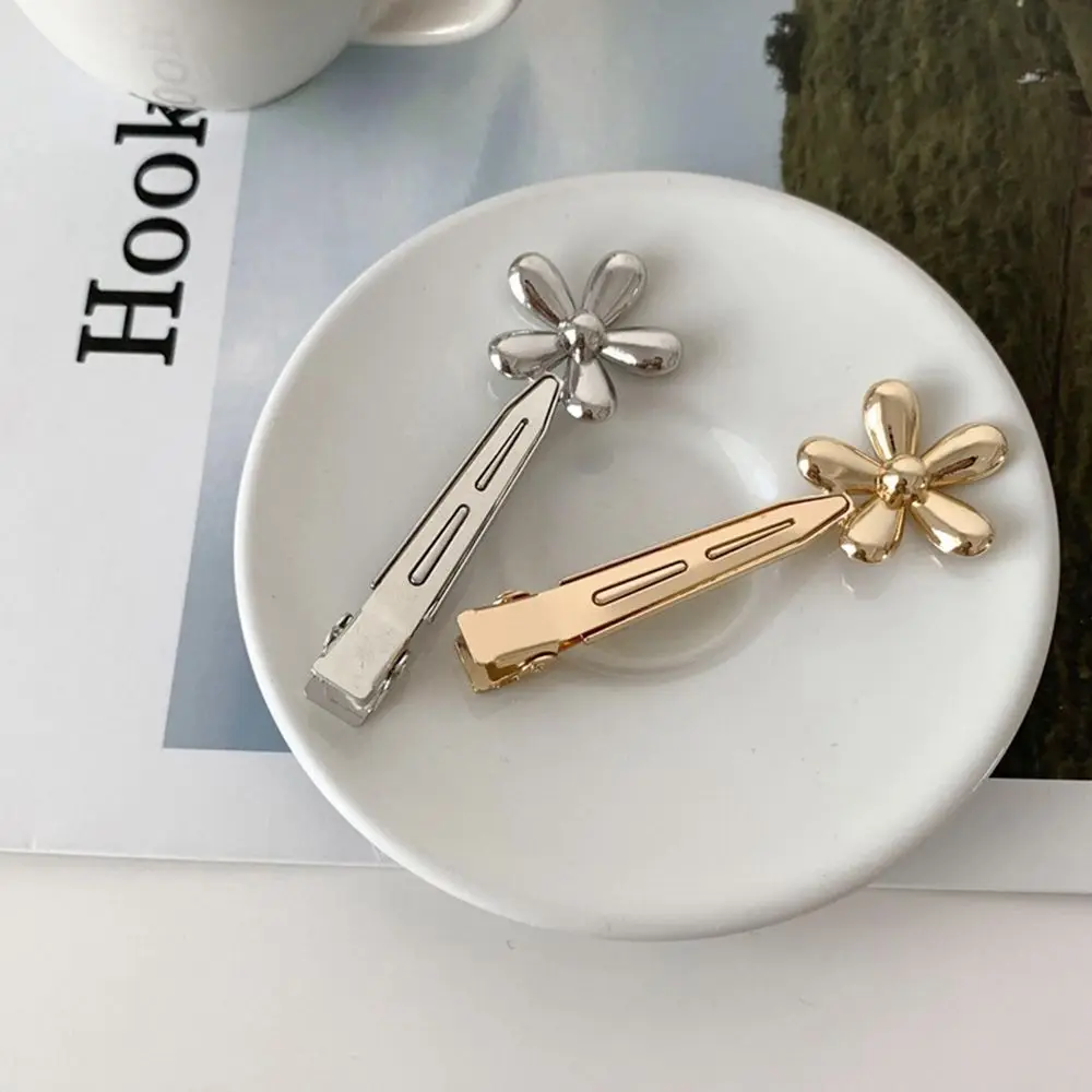 Side Clip Alloy Korean Style Duckbill Clip Women Hair Accessories Metal Flower Hair Clip Seamless Hair Clip
Side Clip Alloy Korean Style Duckbill Clip Women Hair Accessories Metal Flower Hair Clip Seamless Hair Clip