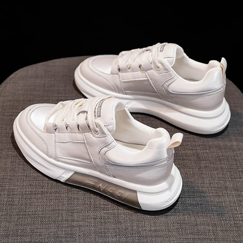 Женские кожаные кроссовки на платформе, Вулканизированная подошва, повседневные прогулочные кеды, со шнуровкой, белые
Женские кожаные кроссовки на платформе, Вулканизированная подошва, повседневные прогулочные кеды, со шнуровкой, белые